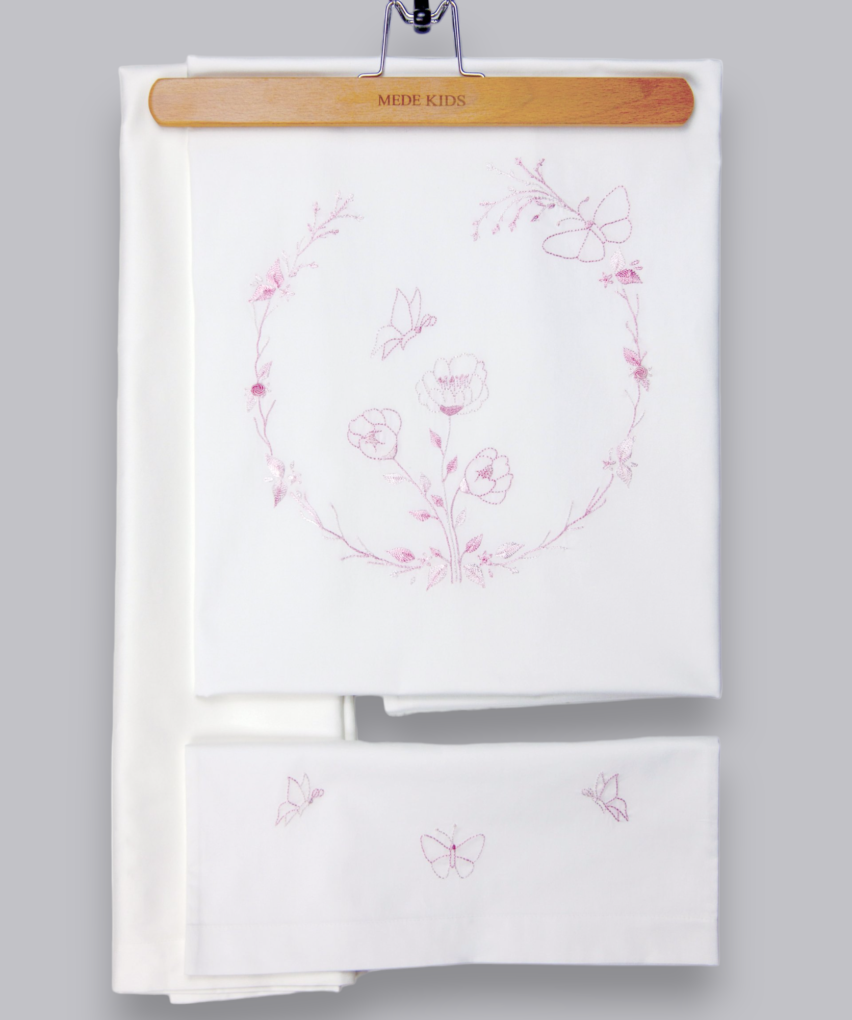 02017 HANDMADE EMBROIDERED BUTTERFLY BED SET ( 80 x 120 cm )