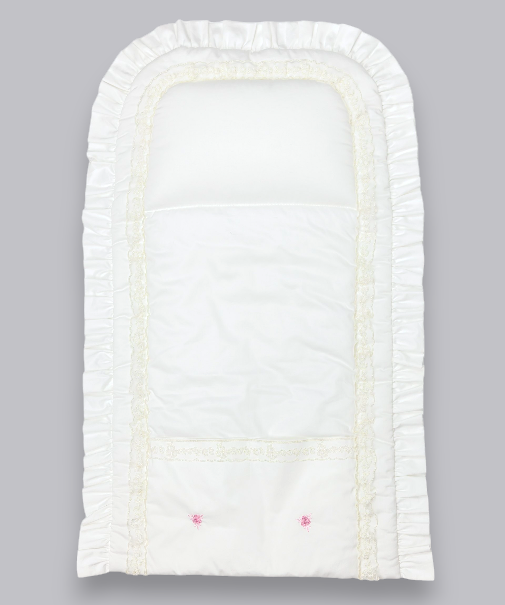 19012 HANDMADE EMBROIDERY CHANGING MAT