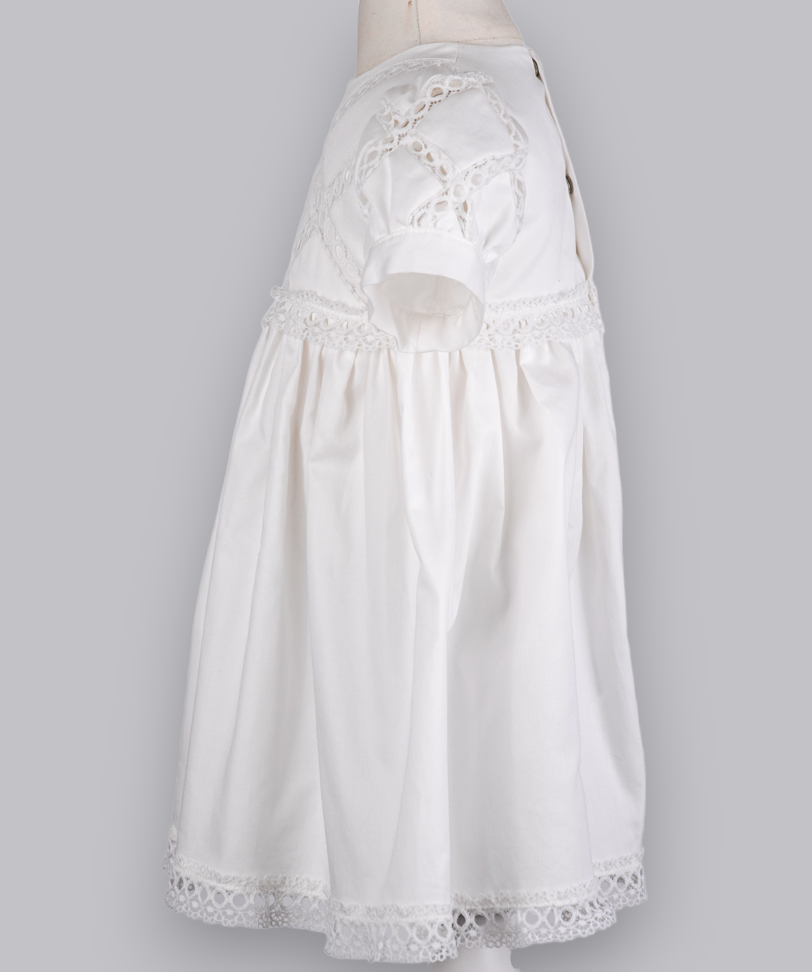 04132 CLASSIC LACE HANDMADE BABY GIRL DRESS