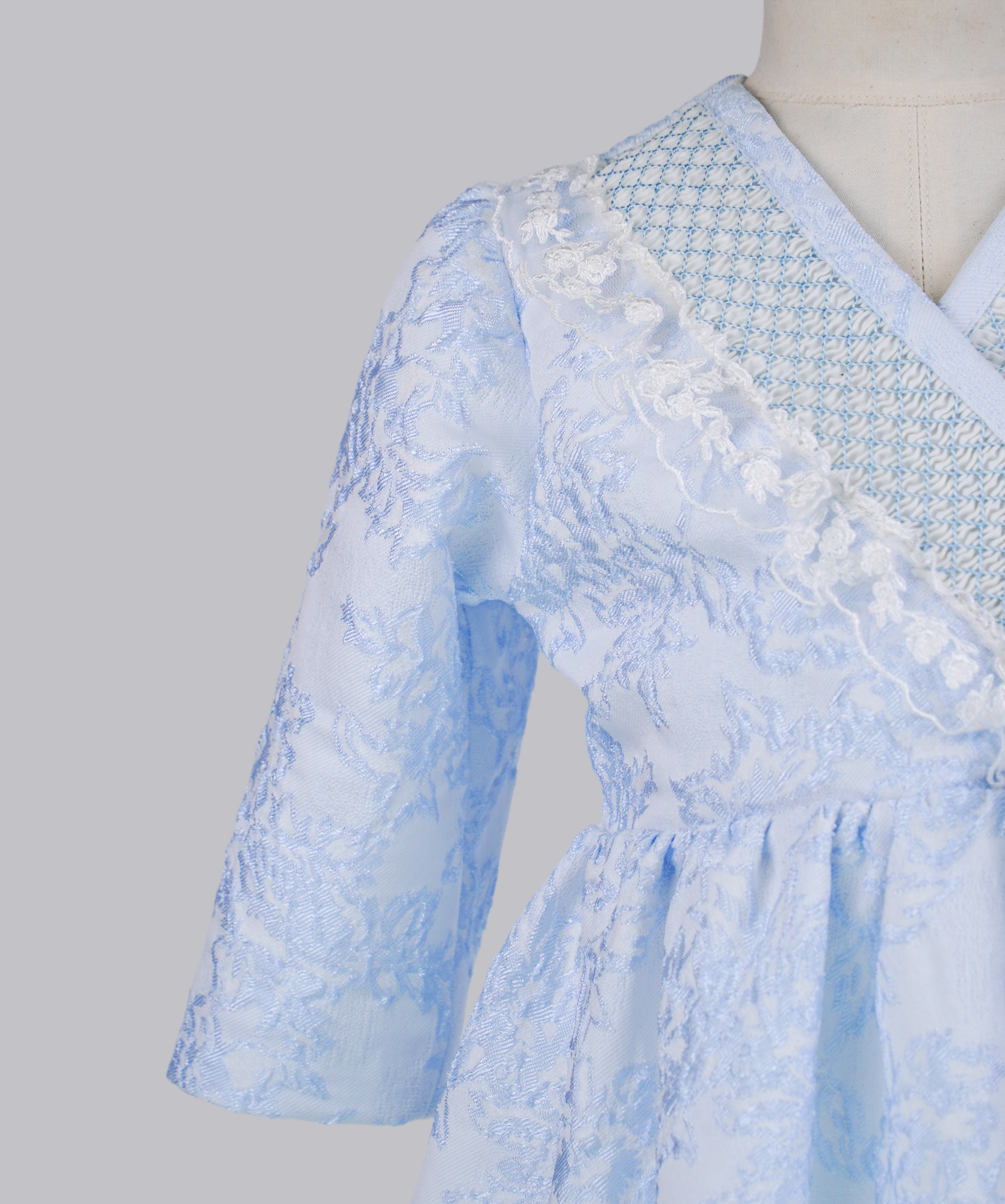 04115 KNOCKED PLITTING HANDMADE BABY GIRL DRESS