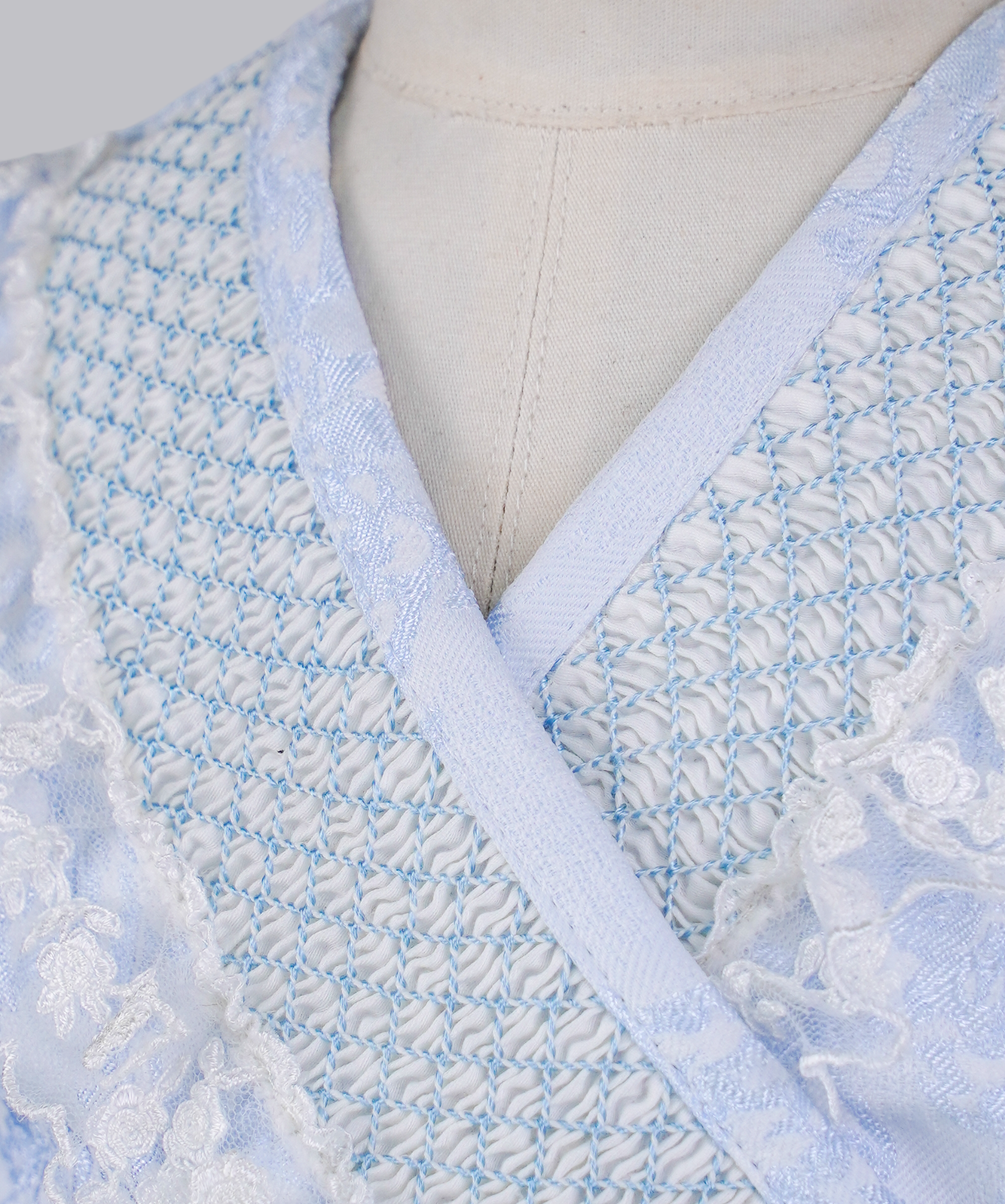 04115 KNOCKED PLITTING HANDMADE BABY GIRL DRESS