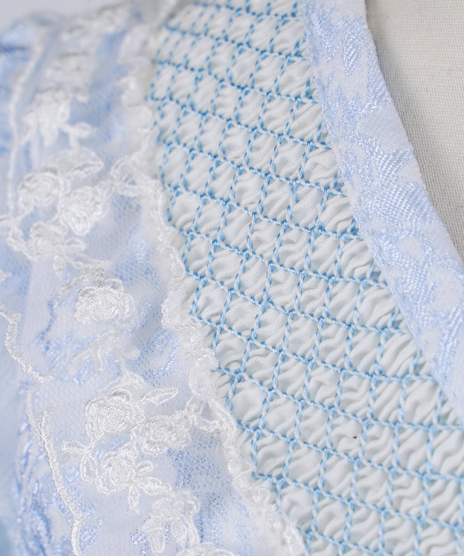 04115 KNOCKED PLITTING HANDMADE BABY GIRL DRESS